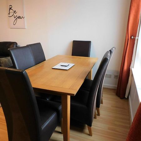 2 Bed Apt On Quiet Cul-De-Sac, Fab Location Paisley Eksteriør billede