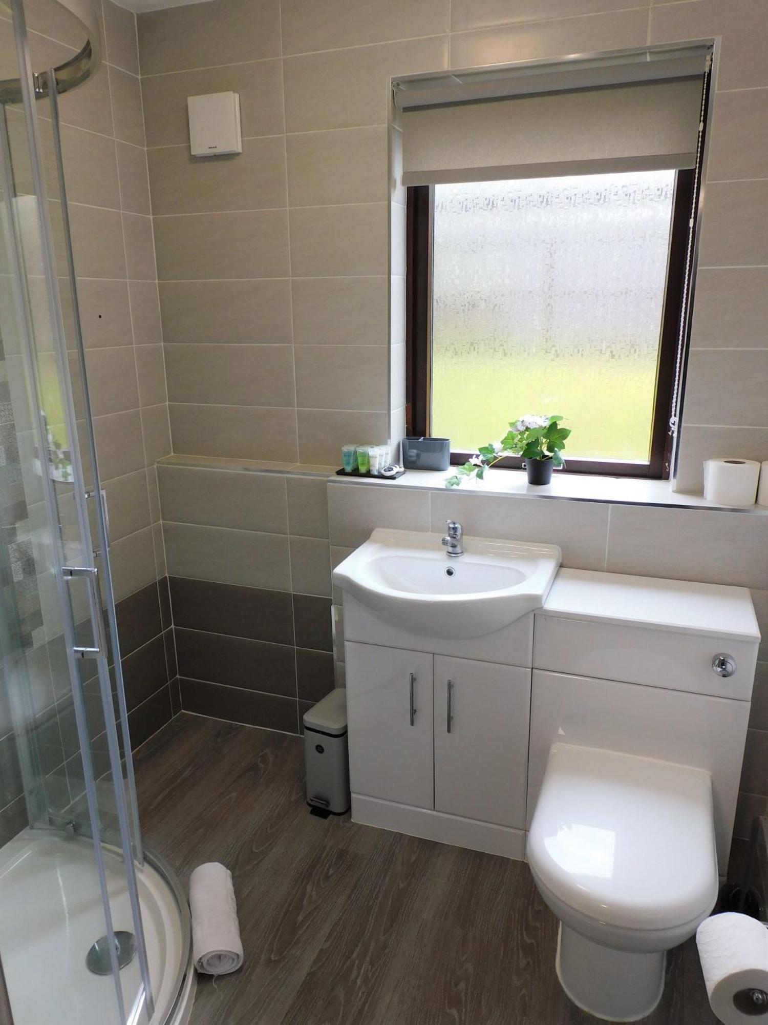 2 Bed Apt On Quiet Cul-De-Sac, Fab Location Paisley Eksteriør billede