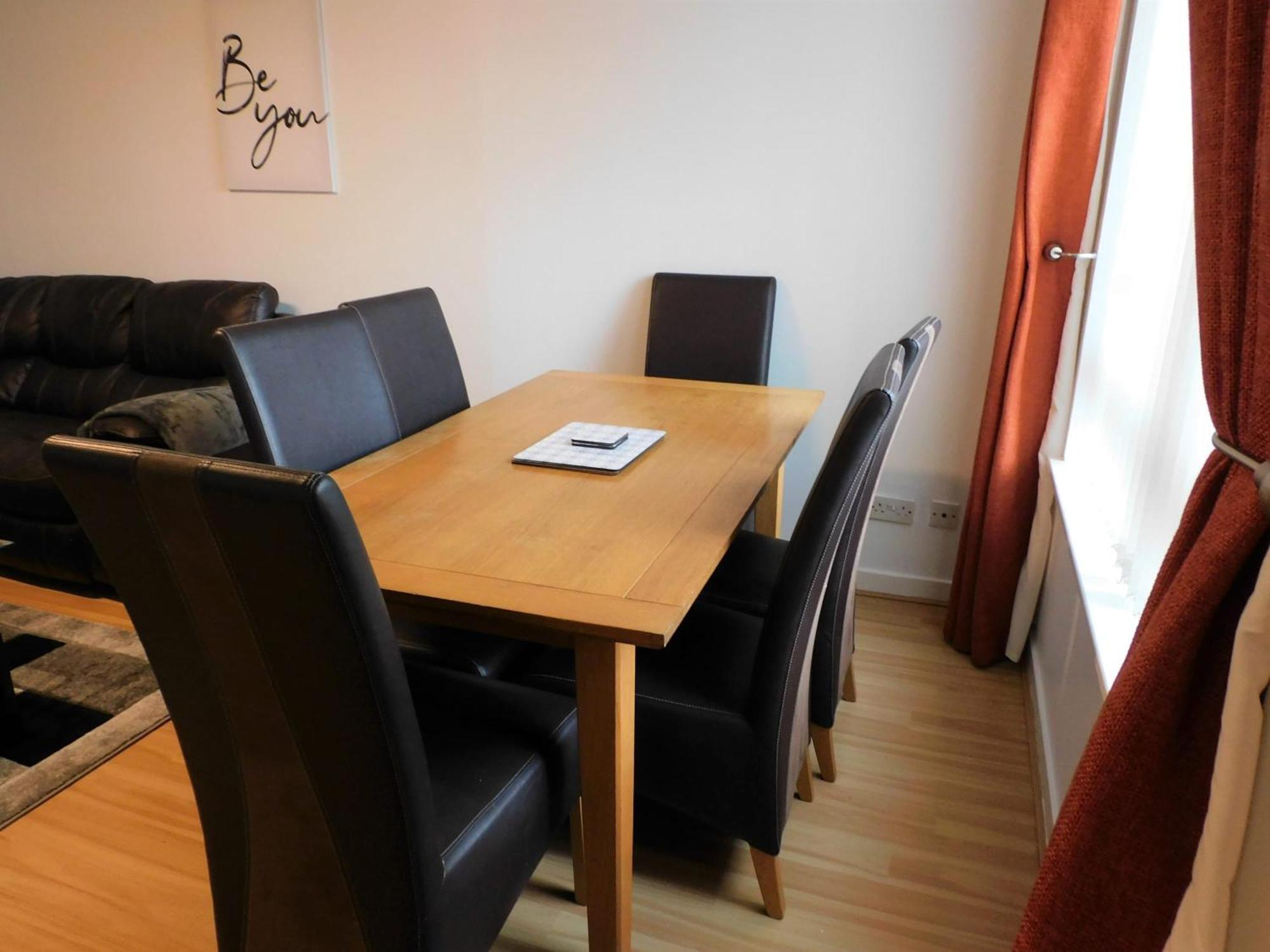 2 Bed Apt On Quiet Cul-De-Sac, Fab Location Paisley Eksteriør billede