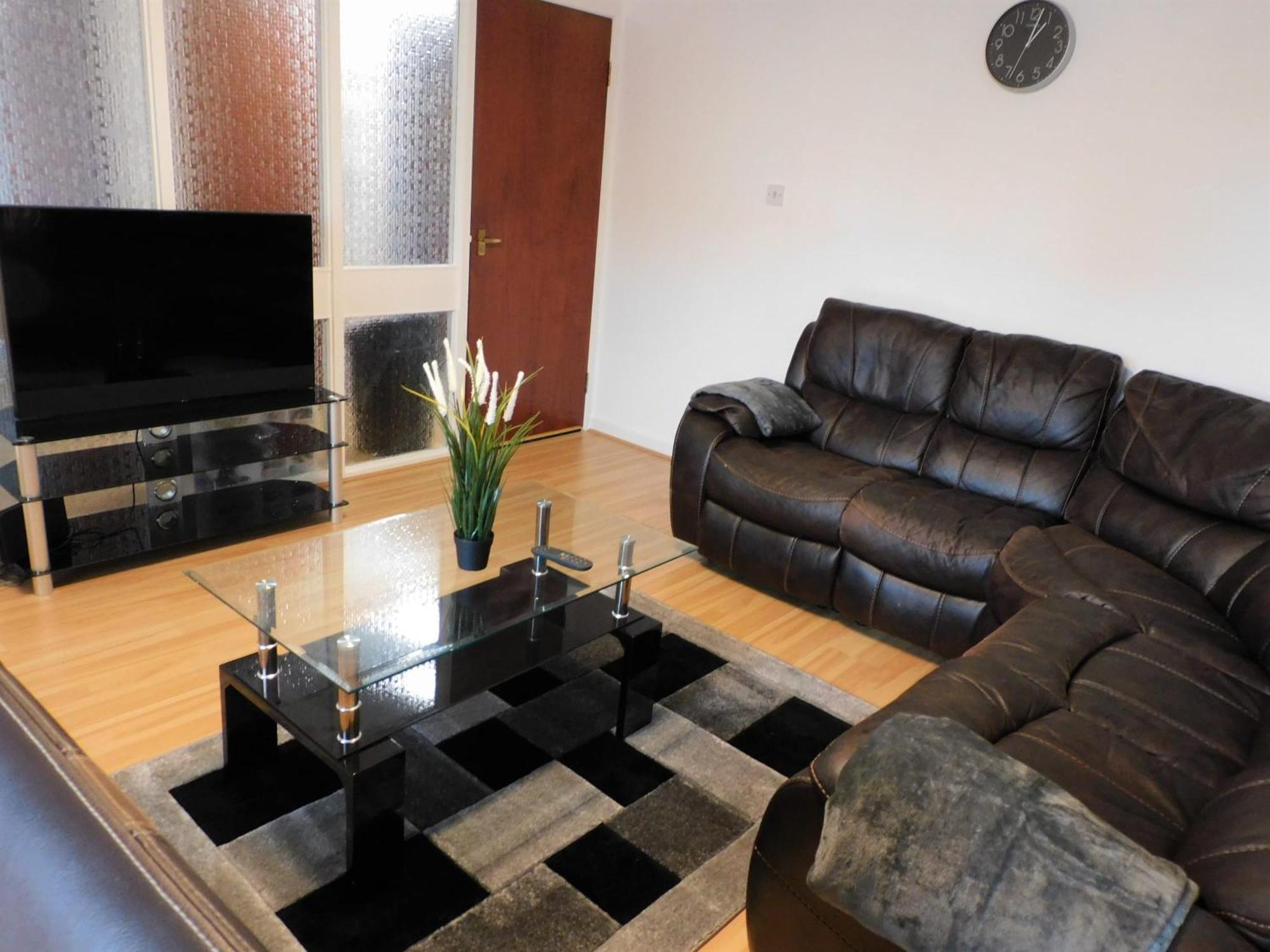 2 Bed Apt On Quiet Cul-De-Sac, Fab Location Paisley Eksteriør billede